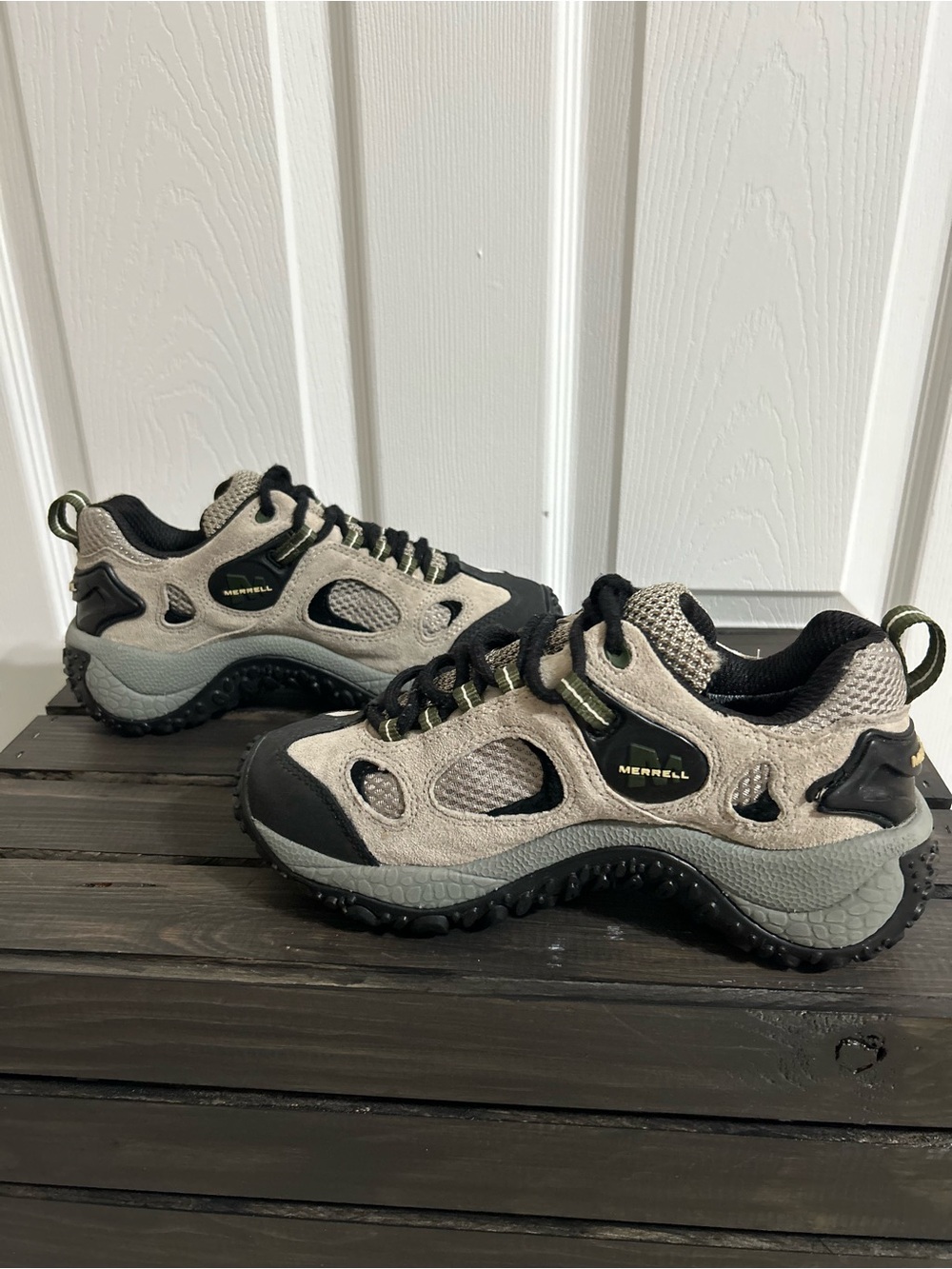 Merrell Chameleon XCR Gore-Tex Women’s Hiking Shoes Sz 6 EUC - Picture 5 of 7